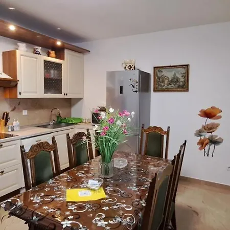 Dorde & Anna Apartment