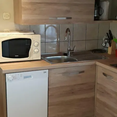 Dorde & Anna Apartment